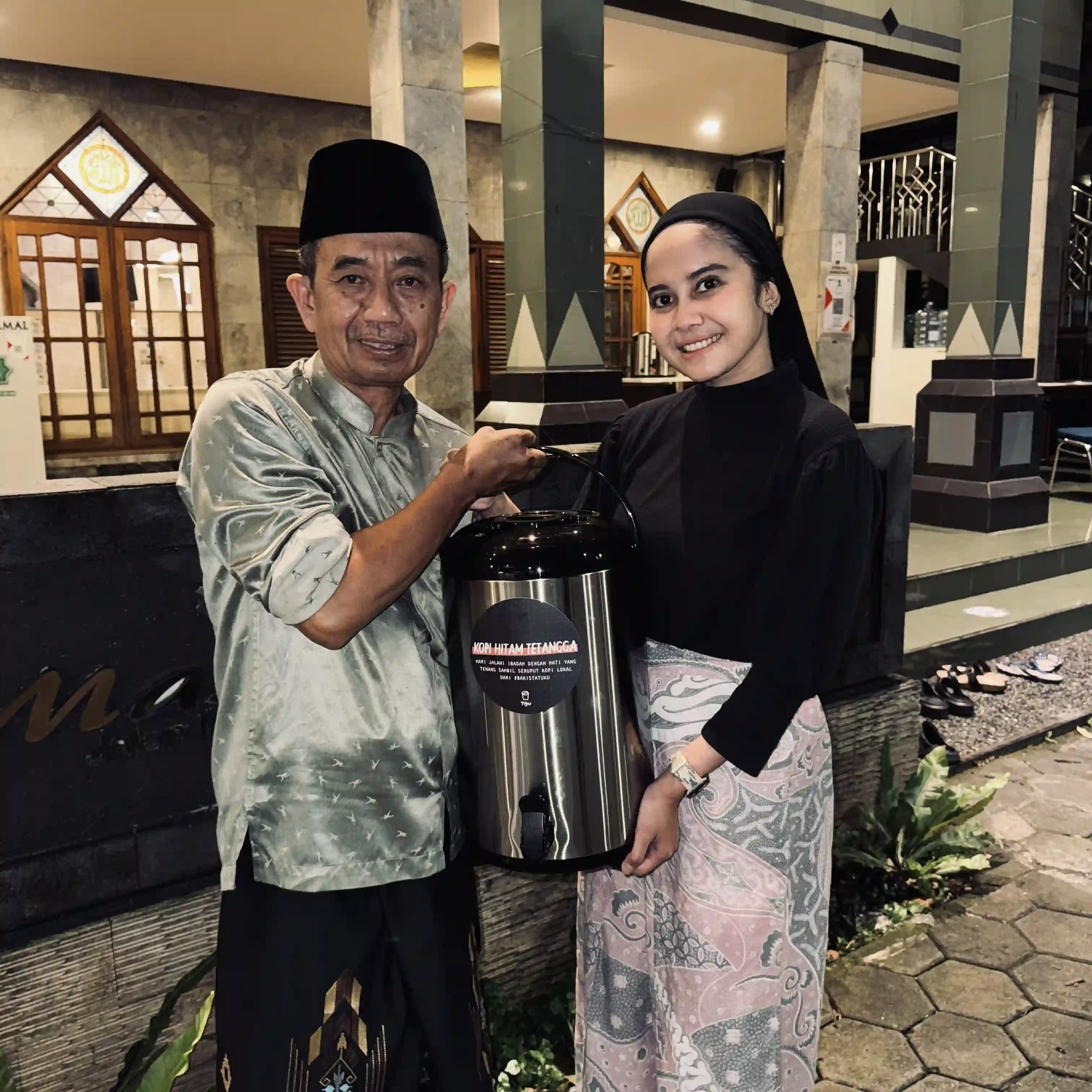 Surat Kabar - Kopi Iktikaf untuk Tetangga Tuku